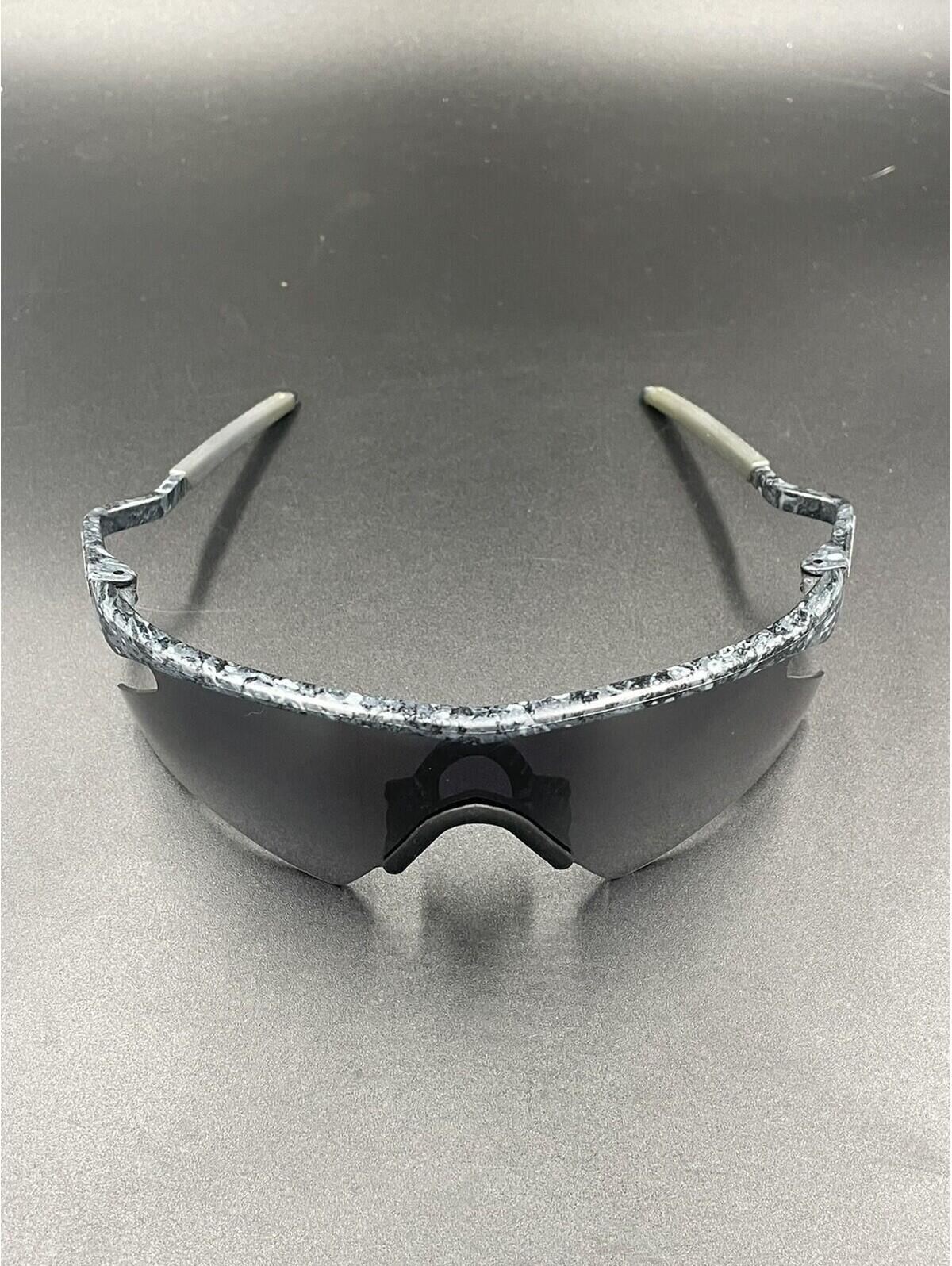 Oakley M Frame Gen 1 Black Rain W/Heater Black Iridium Lenses